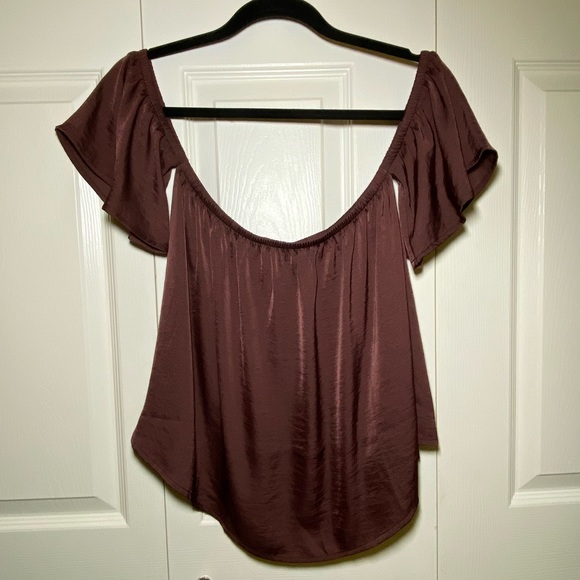 American Eagle Outfitters Off-Shoulder Top - Picture 3 of 11